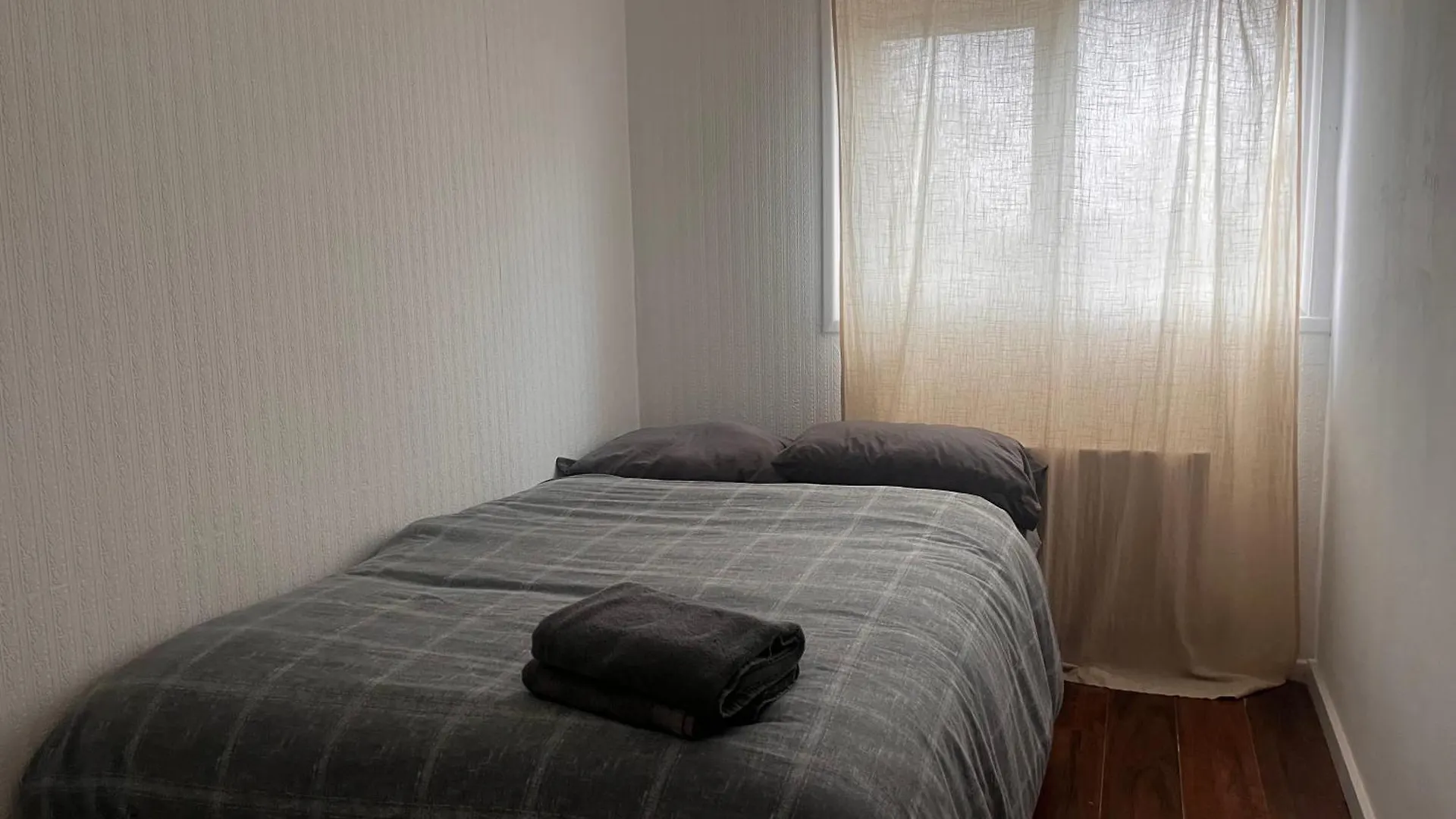 Guest house Cosy Rooms In London